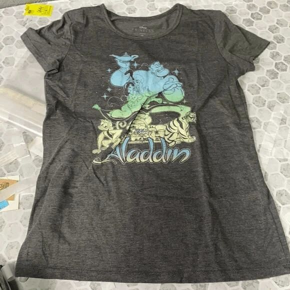 Disney Princess Medium Gray Short Sleeve Aladdin Graphic T Shirt - Picture 1 of 1